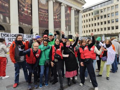 Picture of ETUC leadership and staff on a picket line in Brussels